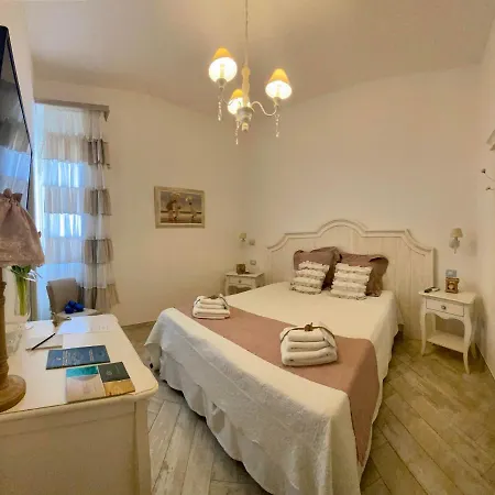 La Casa Di Ada E Gigi Vacanze 4* Порто-Чезарео
